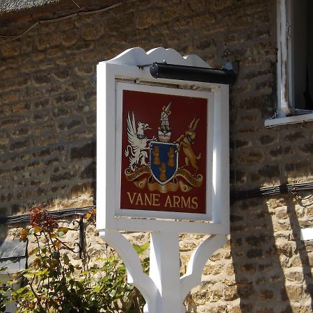 The Vane Arms Hotel Sudborough Eksteriør billede